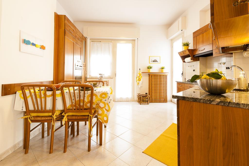 Ferienwohnung Cento Passi Dal Mare Geata Zimmer foto